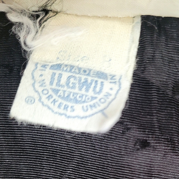 Vintage 1960s Tailored Floral Dress with Gold Buttons - Picture 4 of 8